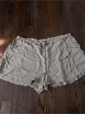 Old Navy Beige High Rise Elastic Waist Casual Women's Shorts